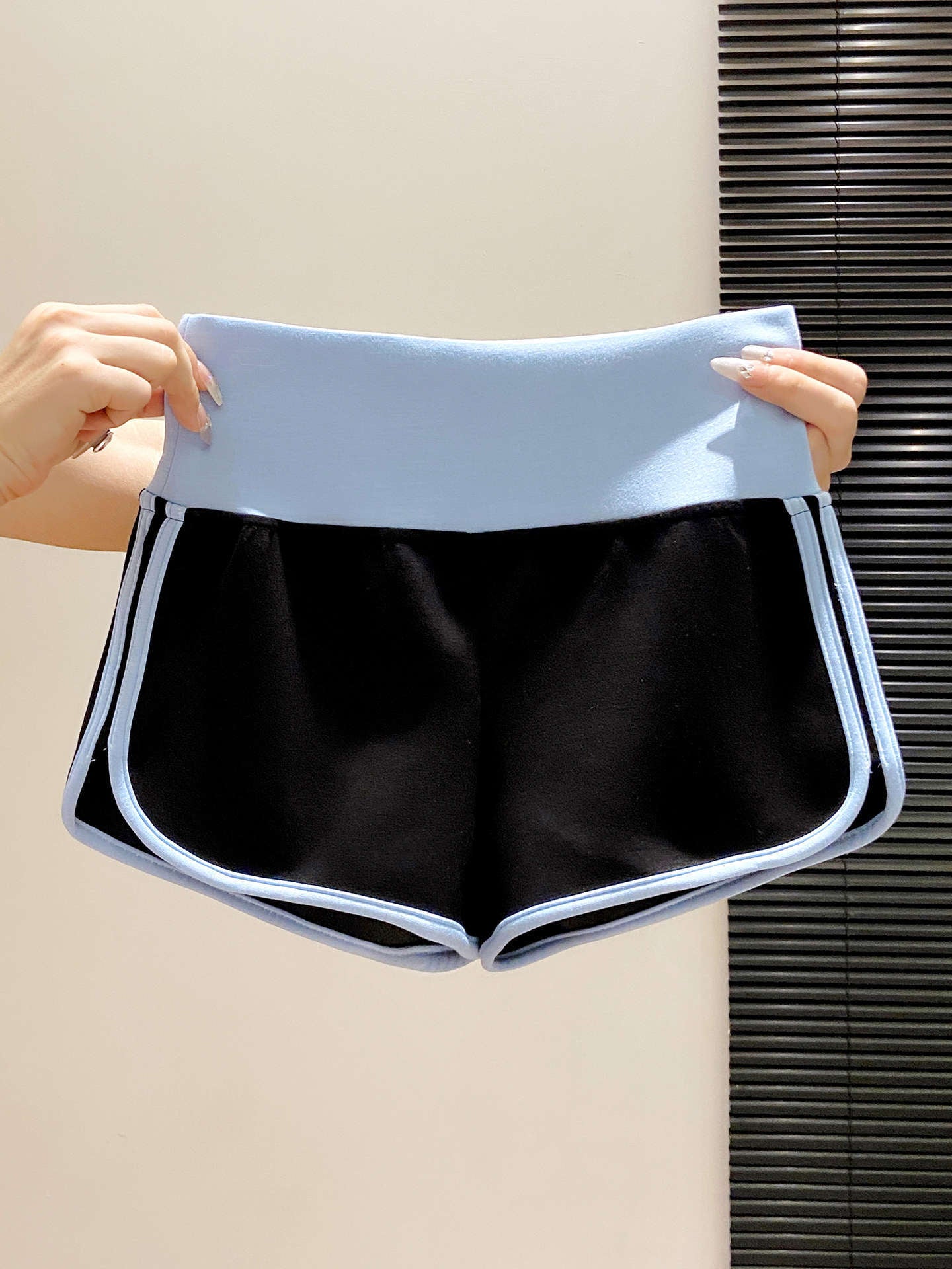 casual short pants for women