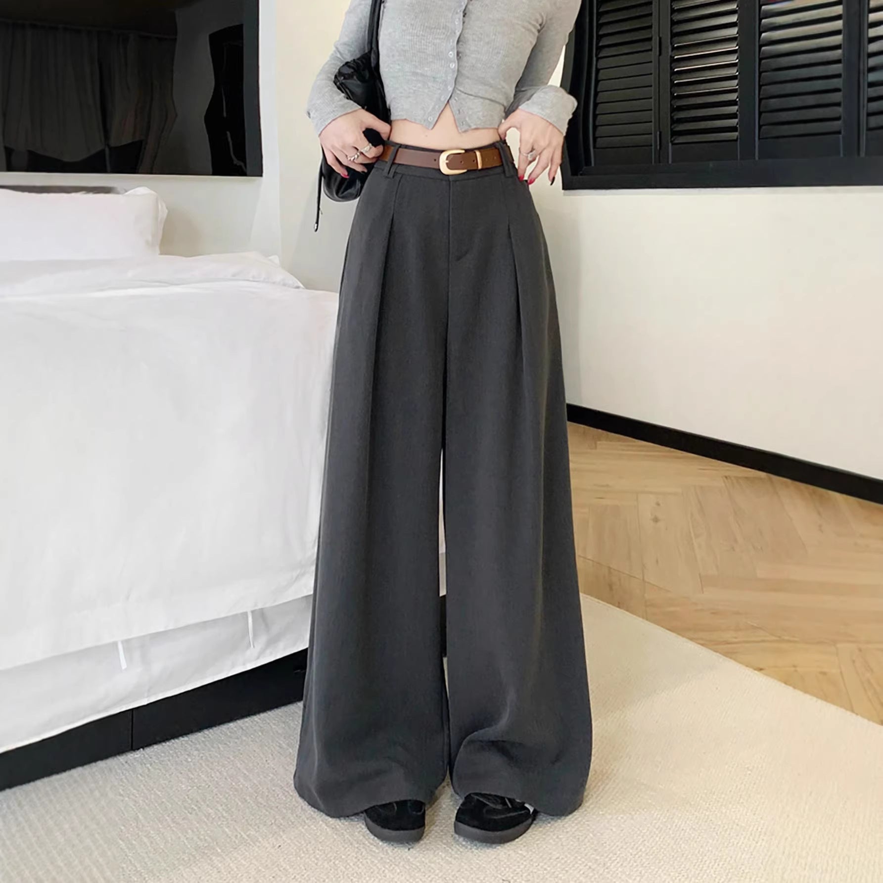 Straight leg high waisted trousers