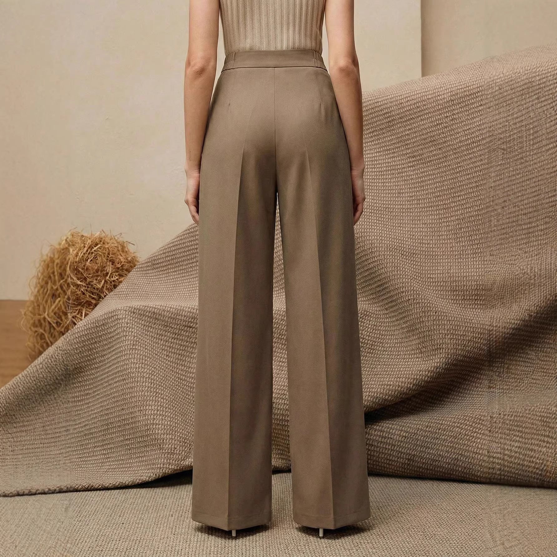 High waisted women's flowing suit pants