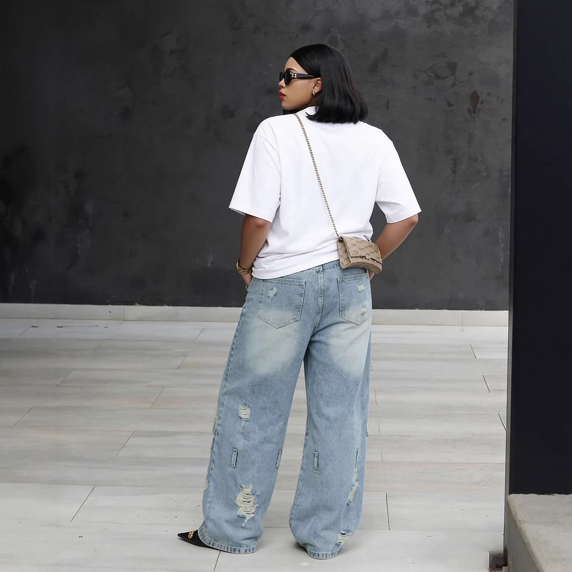 Street Style Ripped Knee Distressed Light Wash Denim Jeans